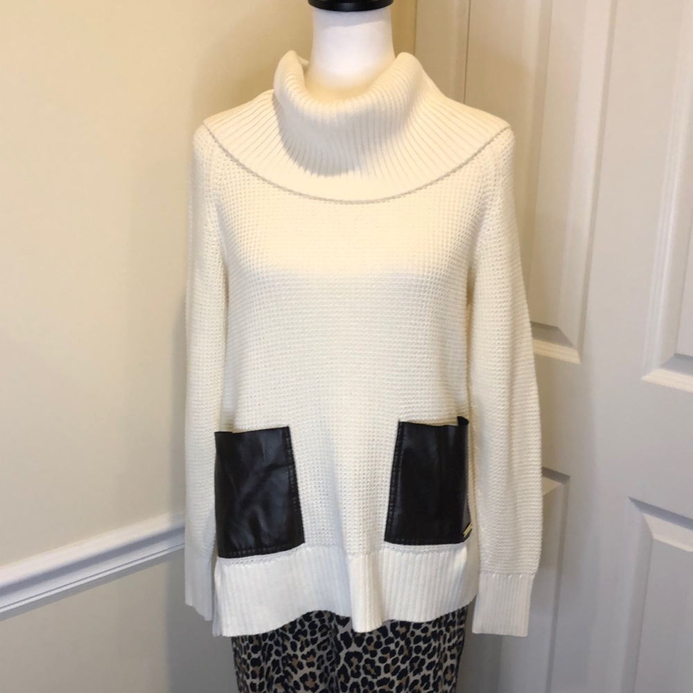 MICHAEL KORS Ivory L/S Oversized Turtleneck Sweater KATE SPADE Leopard Pants M